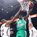 EuroLeague: Magic Moment της σεζόν το εκκωφαντικό κάρφωμα του Κέντρικ Ναν κόντρα σην Ρεάλ Μαδρίτης