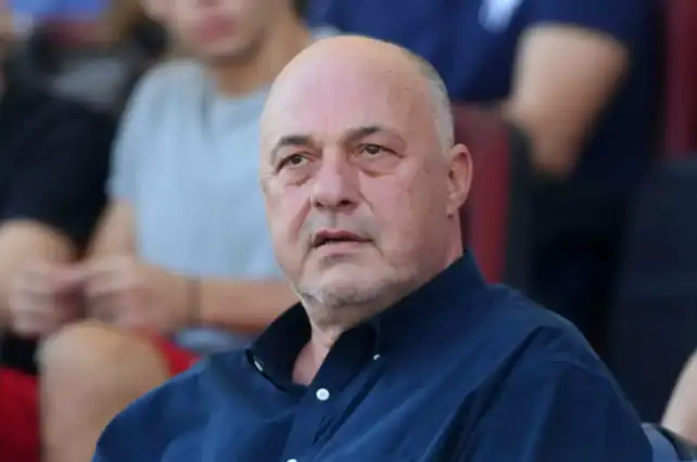 Ο Αχιλλέας Μπέος