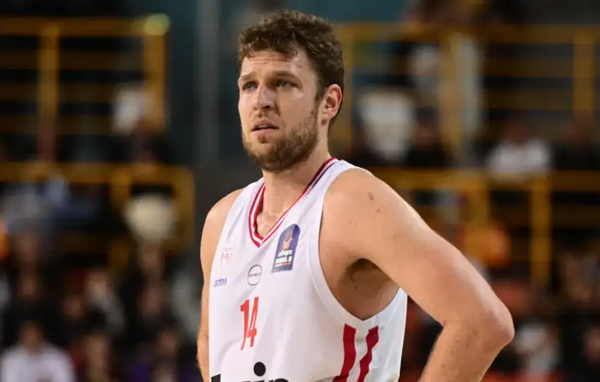 Σάσα Βεζένκοφ