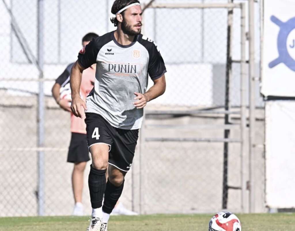 Θάνος Πιτσόλης